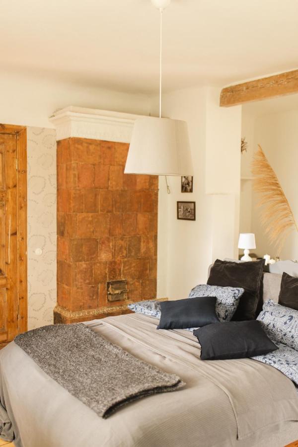 Juras Maja Ausekli Hotel Kaltene Ngoại thất bức ảnh