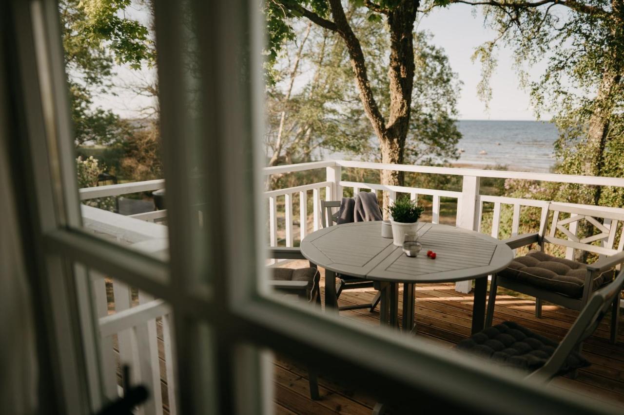 Juras Maja Ausekli Hotel Kaltene Ngoại thất bức ảnh